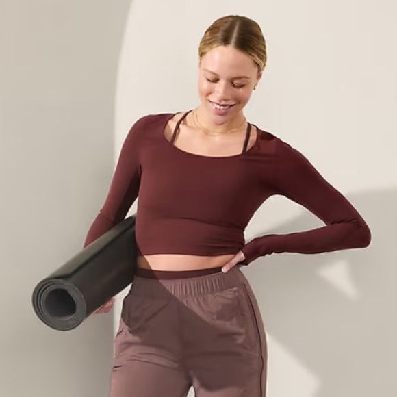 Athlete Transcend Top Small - Picture 1 of 3